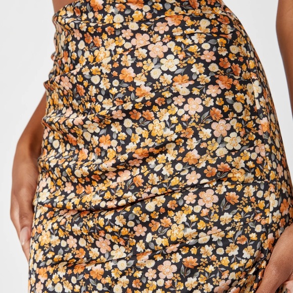 Satin Floral Midi Skirt - lulus size small - Picture 5 of 7